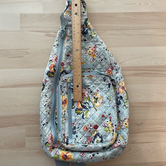 Vera Bradley Large Sling in Floating Gardens - Excellent Gently Used Condition! - Picture 3 of 11